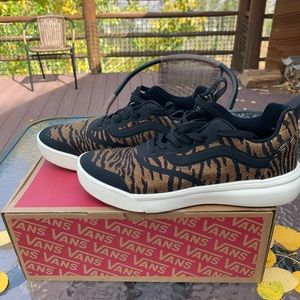 🐆 VANS ULTRARANGE Rapid (Tiger/ Black) Women